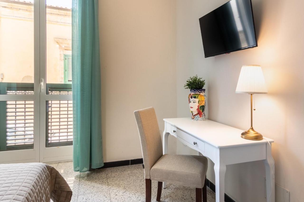Guest House Aurispa Noto Exterior photo